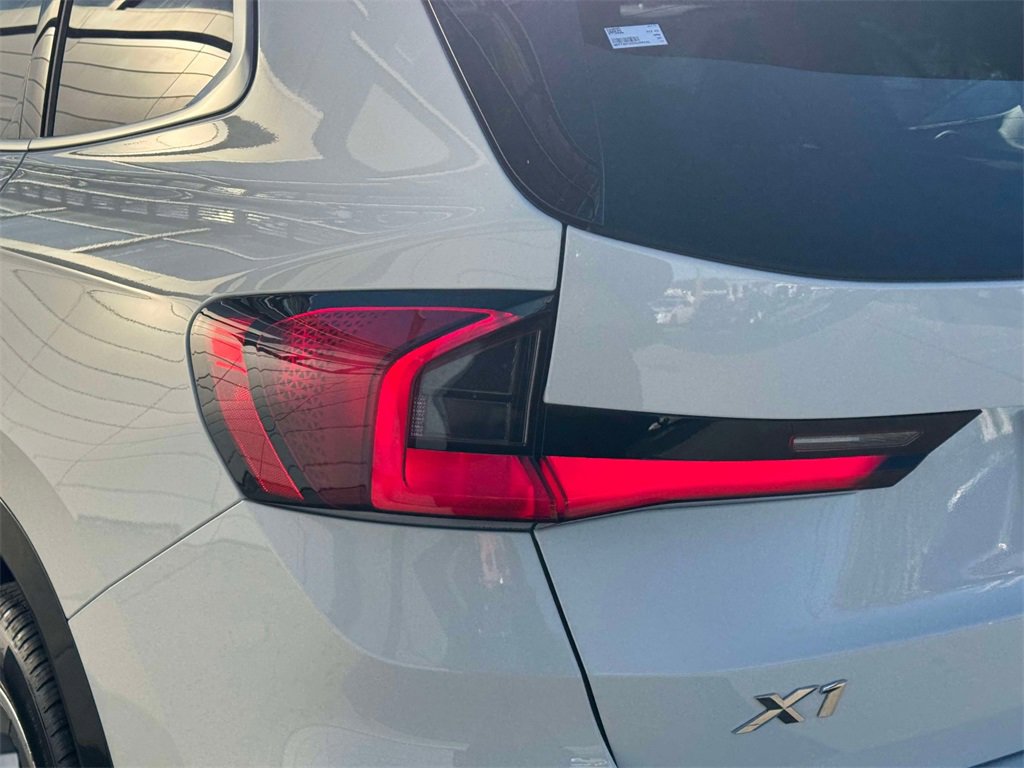 Certified 2025 BMW X1 xDrive28i w/ Convenience Package image 10