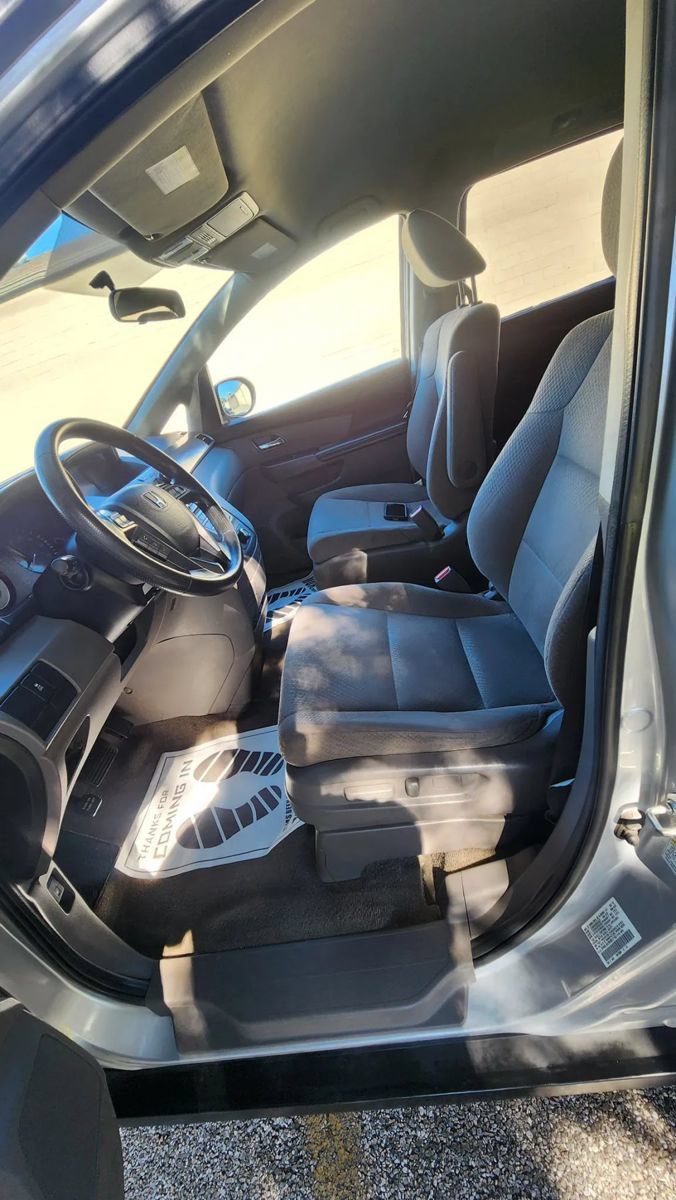 Used 2014 Honda Odyssey LX image 14