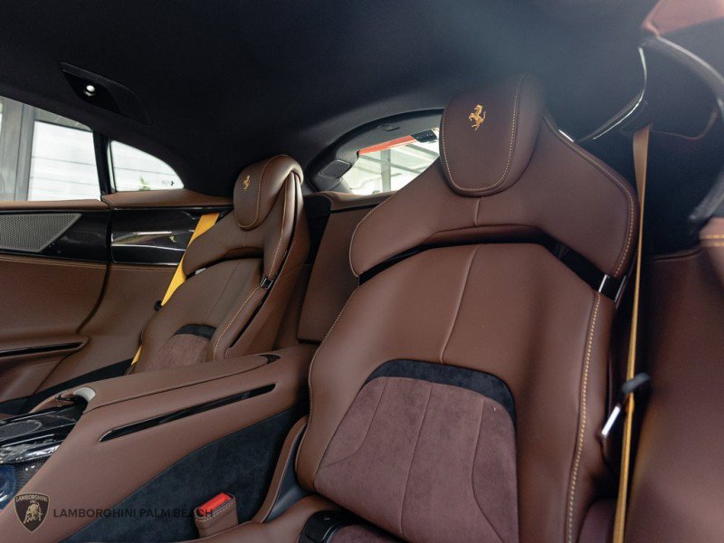 Used 2026 Ferrari Purosangue image 28