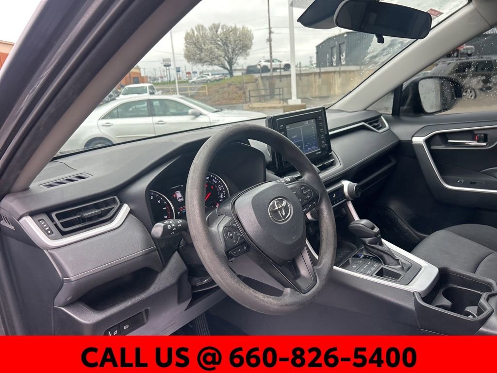 Used 2021 Toyota RAV4 XLE image 15