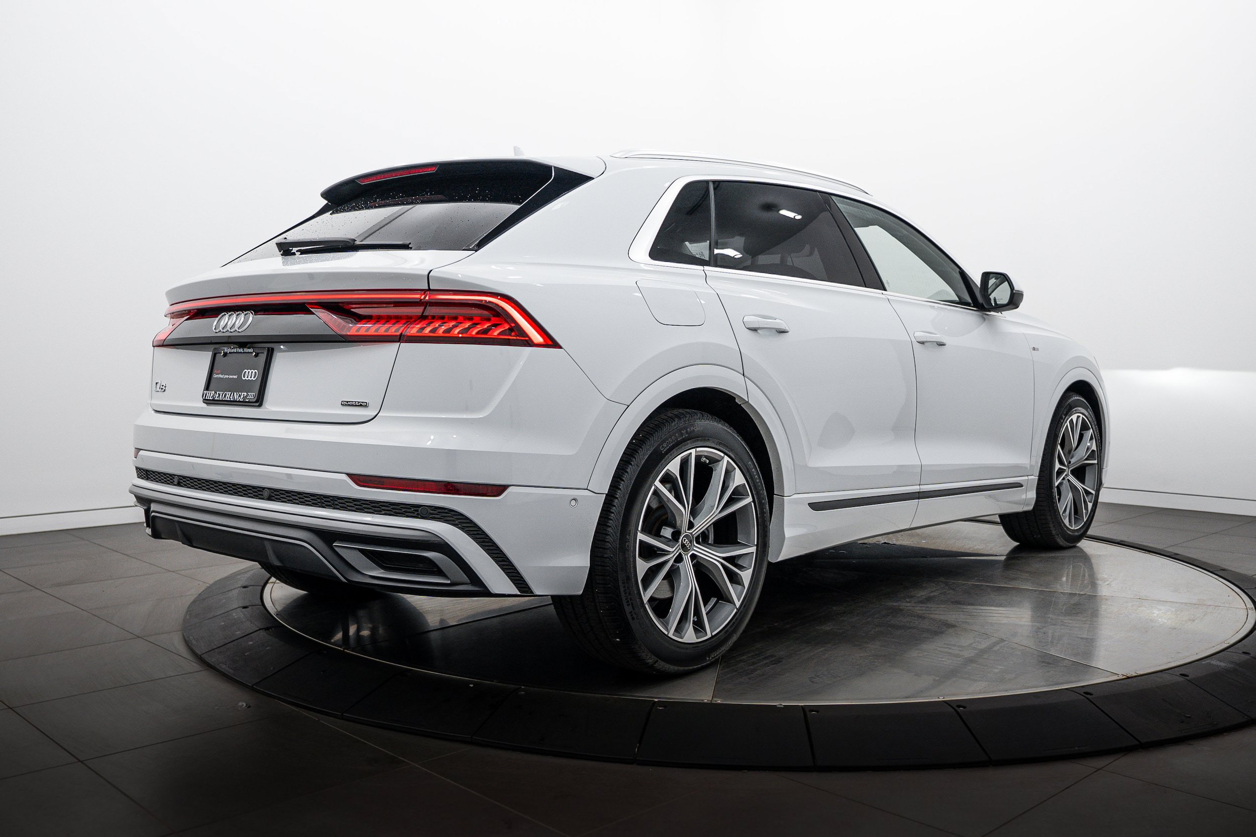 Certified 2023 Audi Q8 Prestige w/ Prestige Package AWD/4WD image 4
