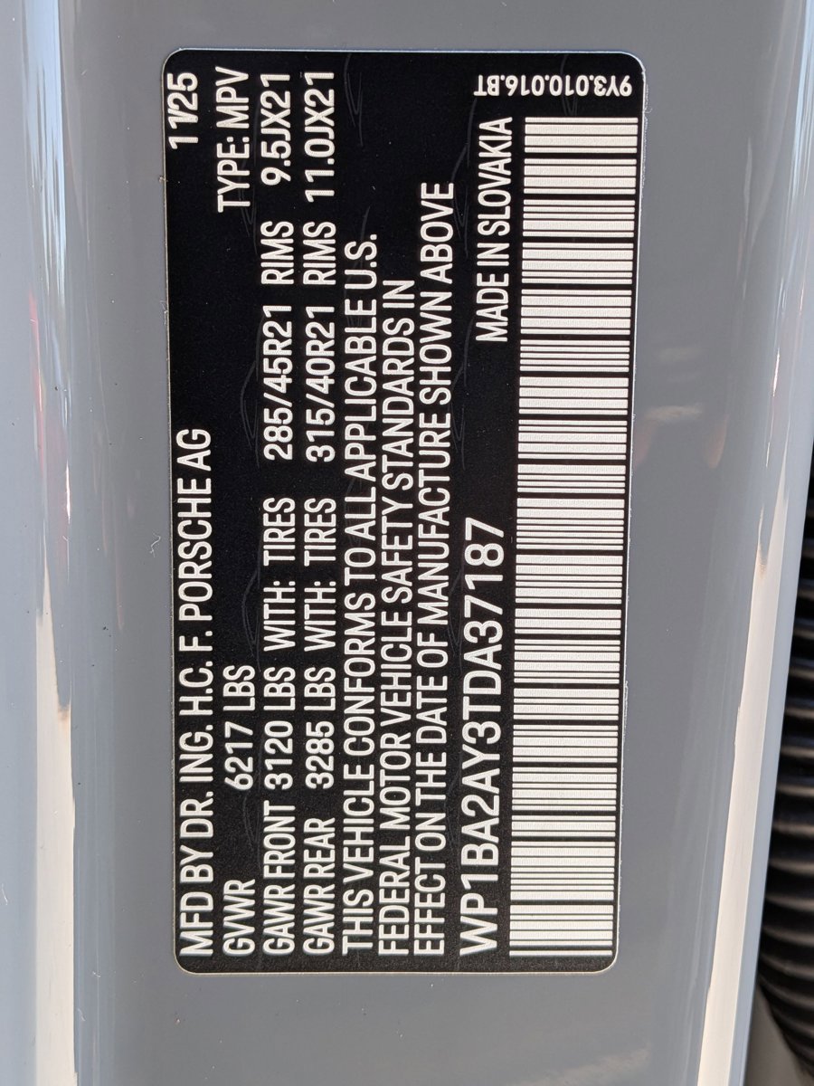 New 2026 Porsche Cayenne Coupe image 30