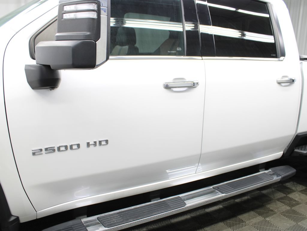 Used 2023 Chevrolet Silverado 2500 High Country AWD/4WD image 50