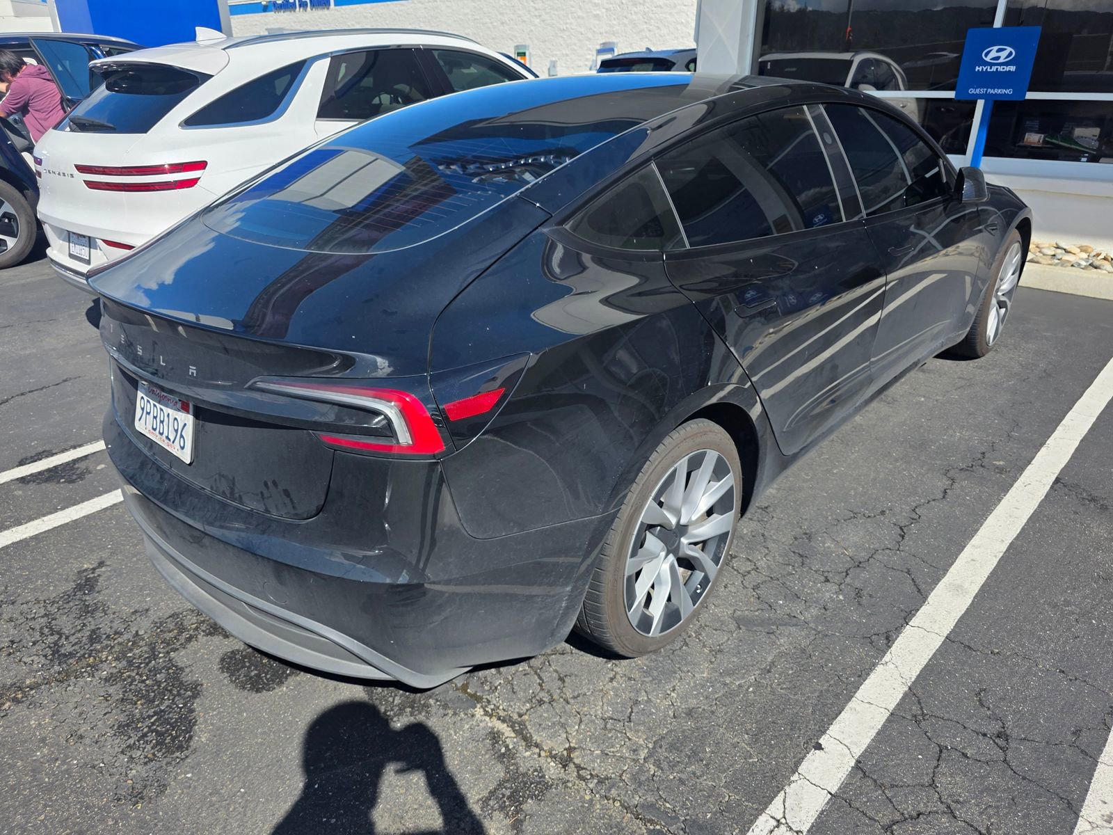 Used 2024 Tesla Model 3 Standard Range image 3