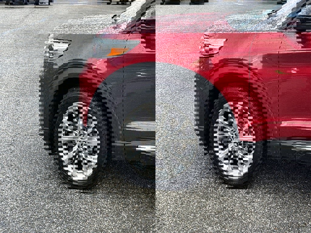 Used 2021 Ford Explorer Platinum w/ Equipment Group 601A image 9