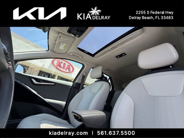 Used 2023 Kia Niro EX Touring FWD image 19