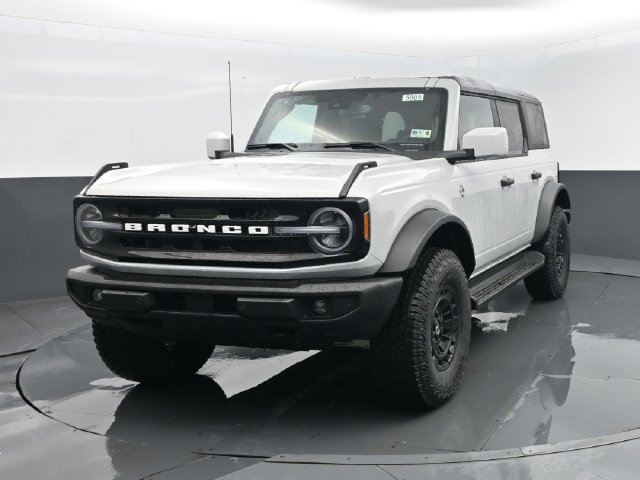New 2026 Ford Bronco Outer Banks w/ Sasquatch Package AWD/4WD image 23
