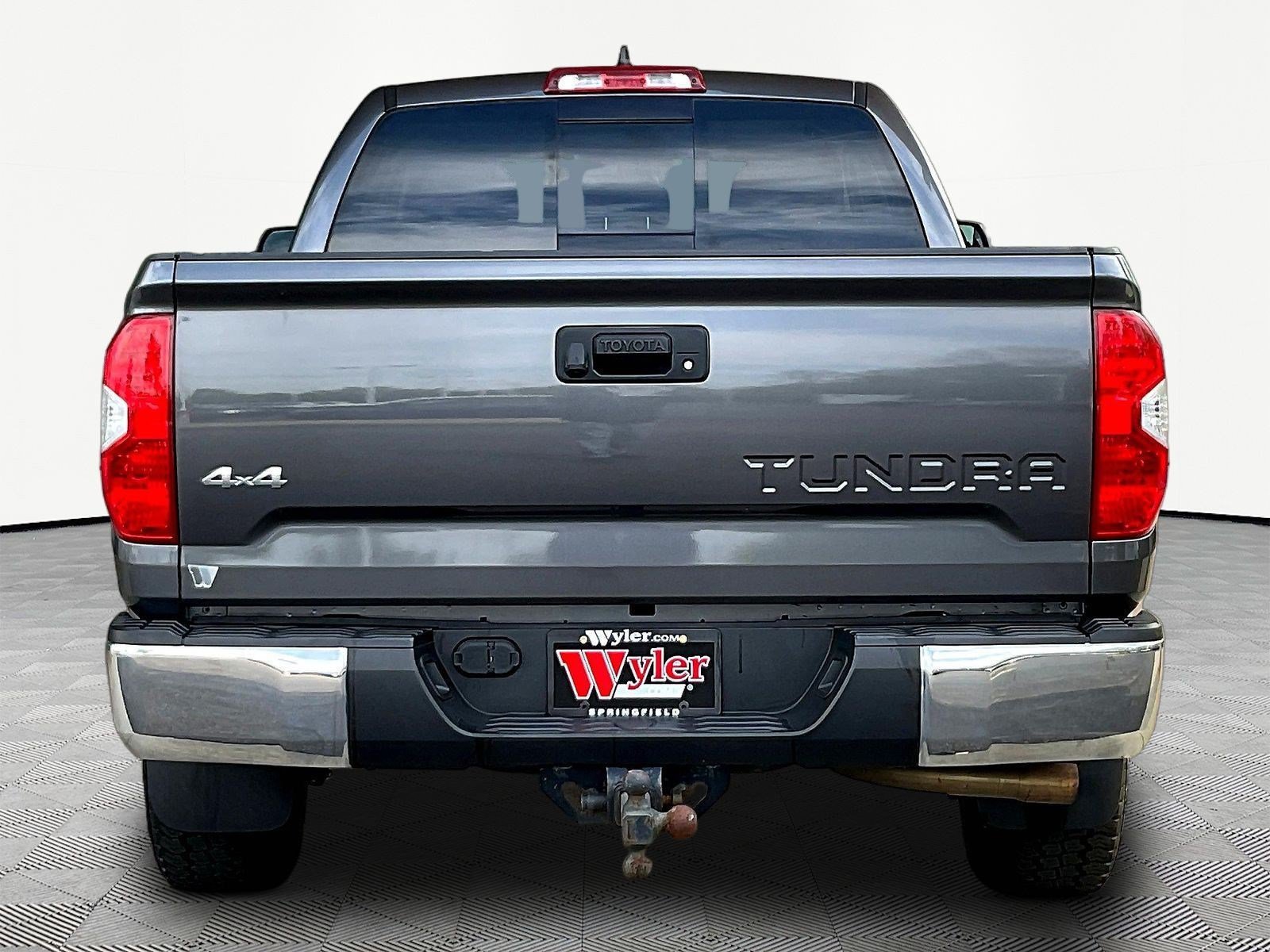 Used 2020 Toyota Tundra SR5 w/ SR5 Upgrade Package AWD/4WD image 5