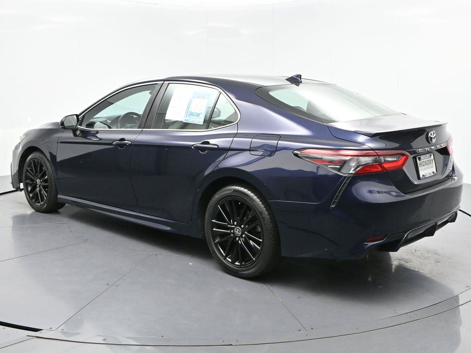Used 2021 Toyota Camry SE FWD image 5