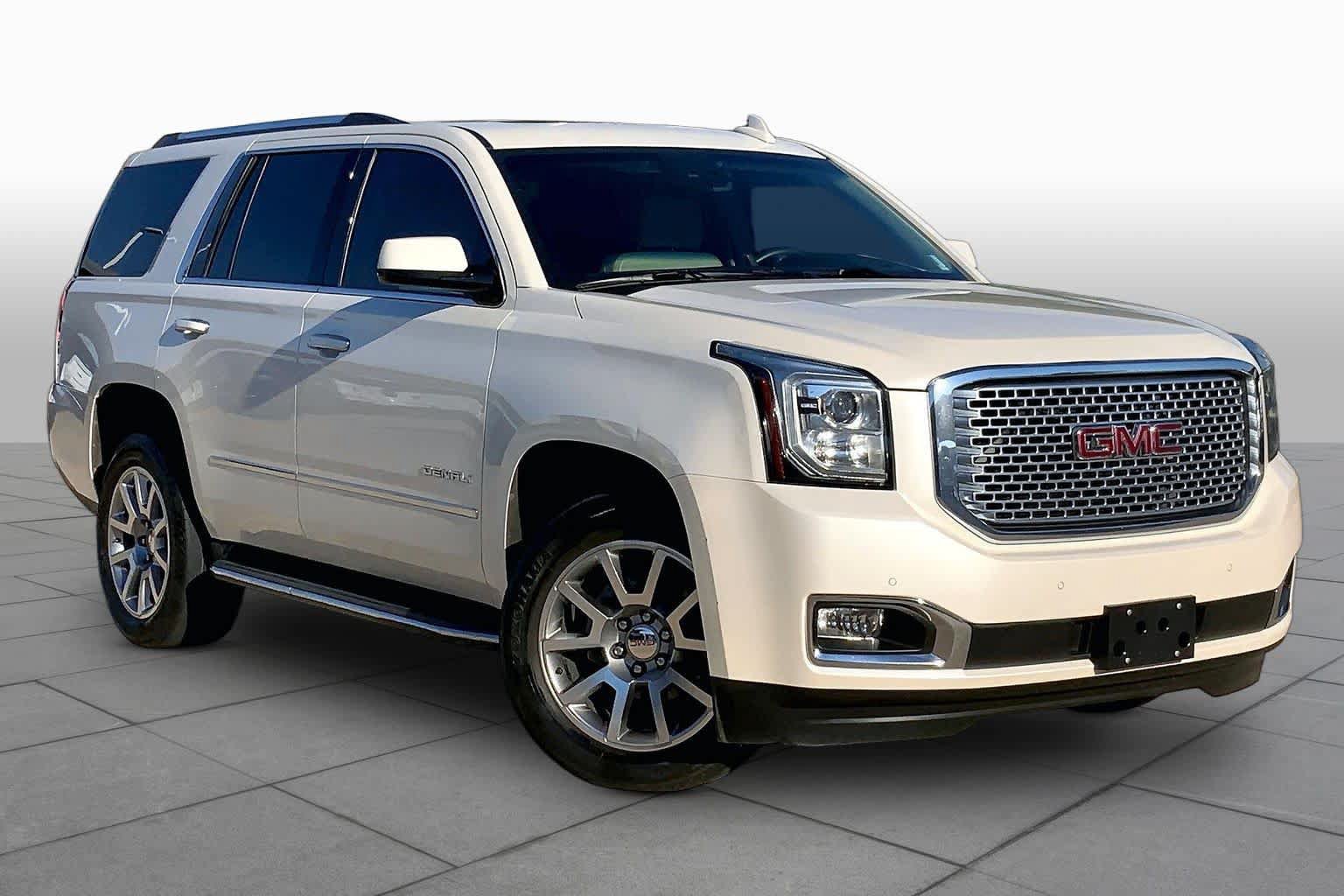 Used 2015 GMC Yukon Denali w/ Open Road Package AWD/4WD image 3