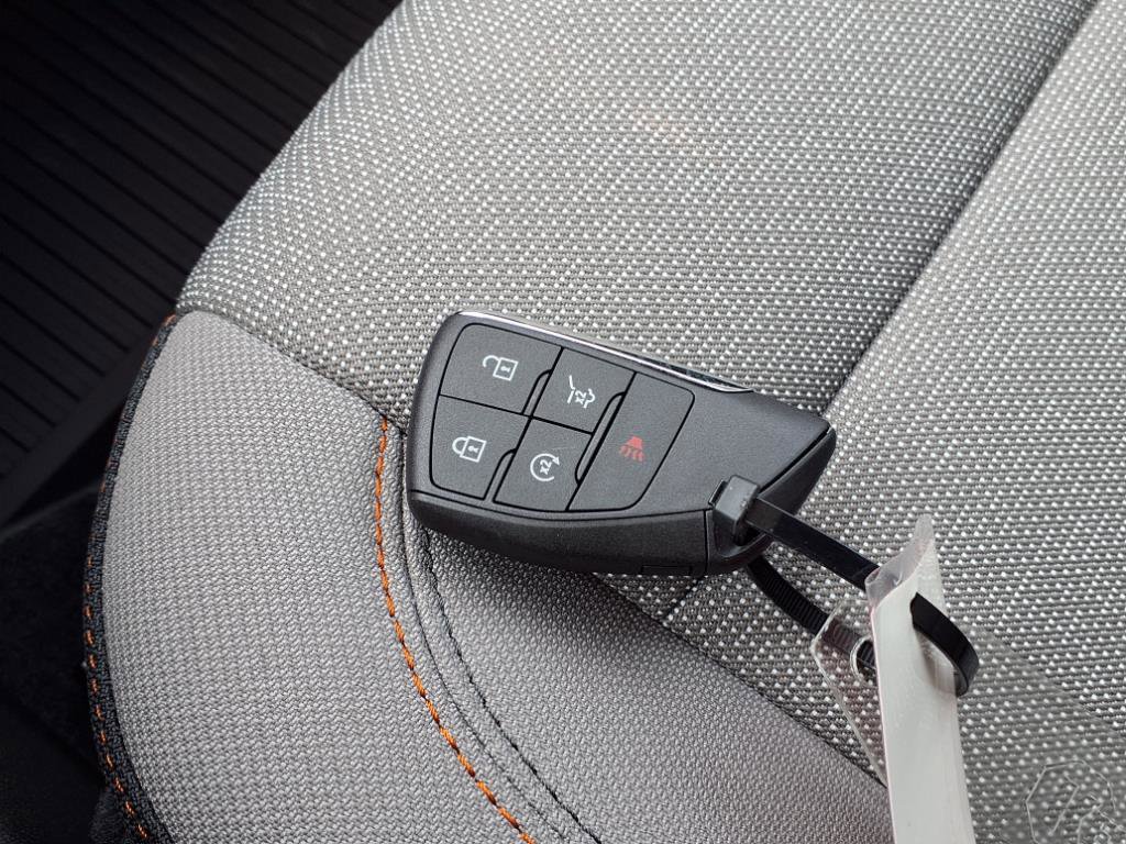 New 2026 Chevrolet Traverse LT w/ LPO, Floor Liner Package image 14