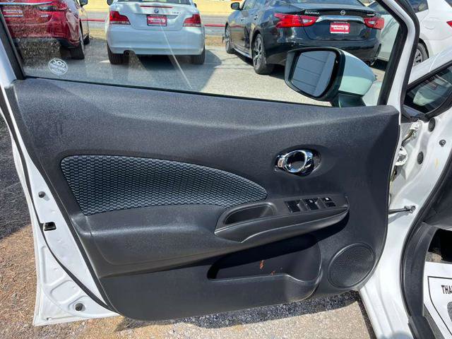 Used 2015 Nissan Versa Note SV image 16