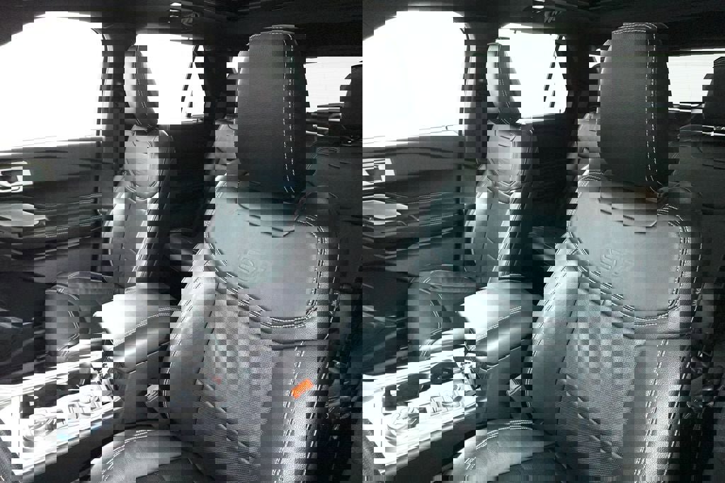 Used 2020 Ford Explorer ST w/ ST Street Pack image 12