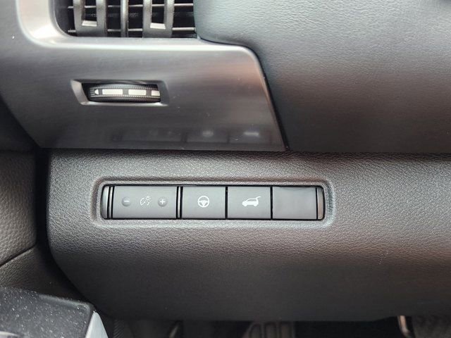 Used 2024 Nissan Pathfinder SL w/ Cargo Package image 24