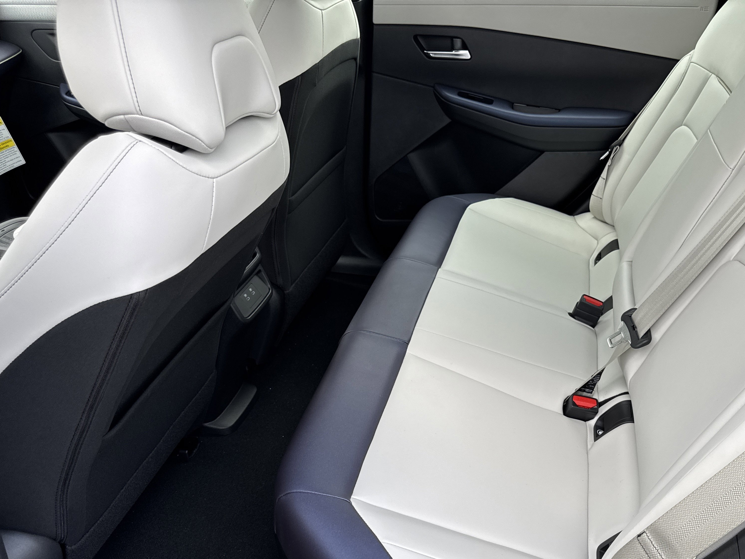 New 2026 Nissan Leaf SV+ FWD image 12