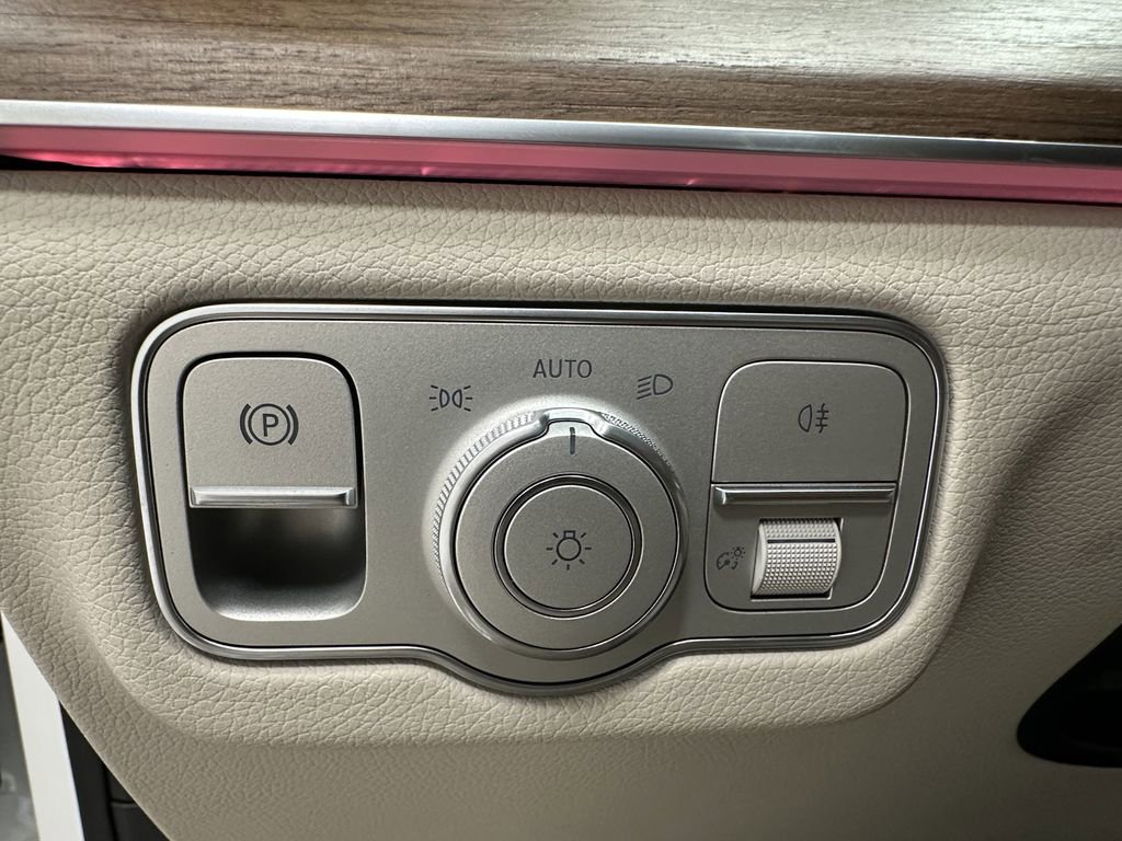 New 2026 Mercedes-Benz GLS 450 4MATIC image 38