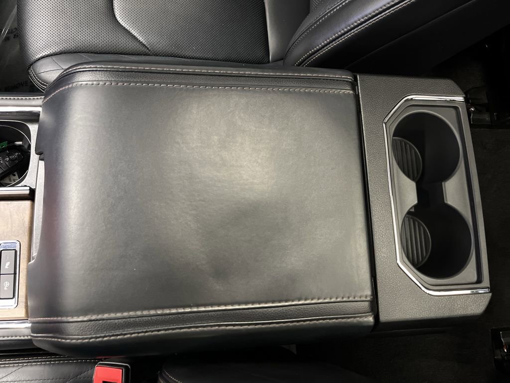 Used 2019 Ford Expedition Platinum image 22