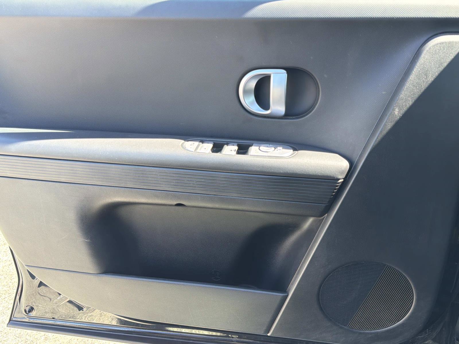 Used 2022 Hyundai Ioniq 5 SE image 17