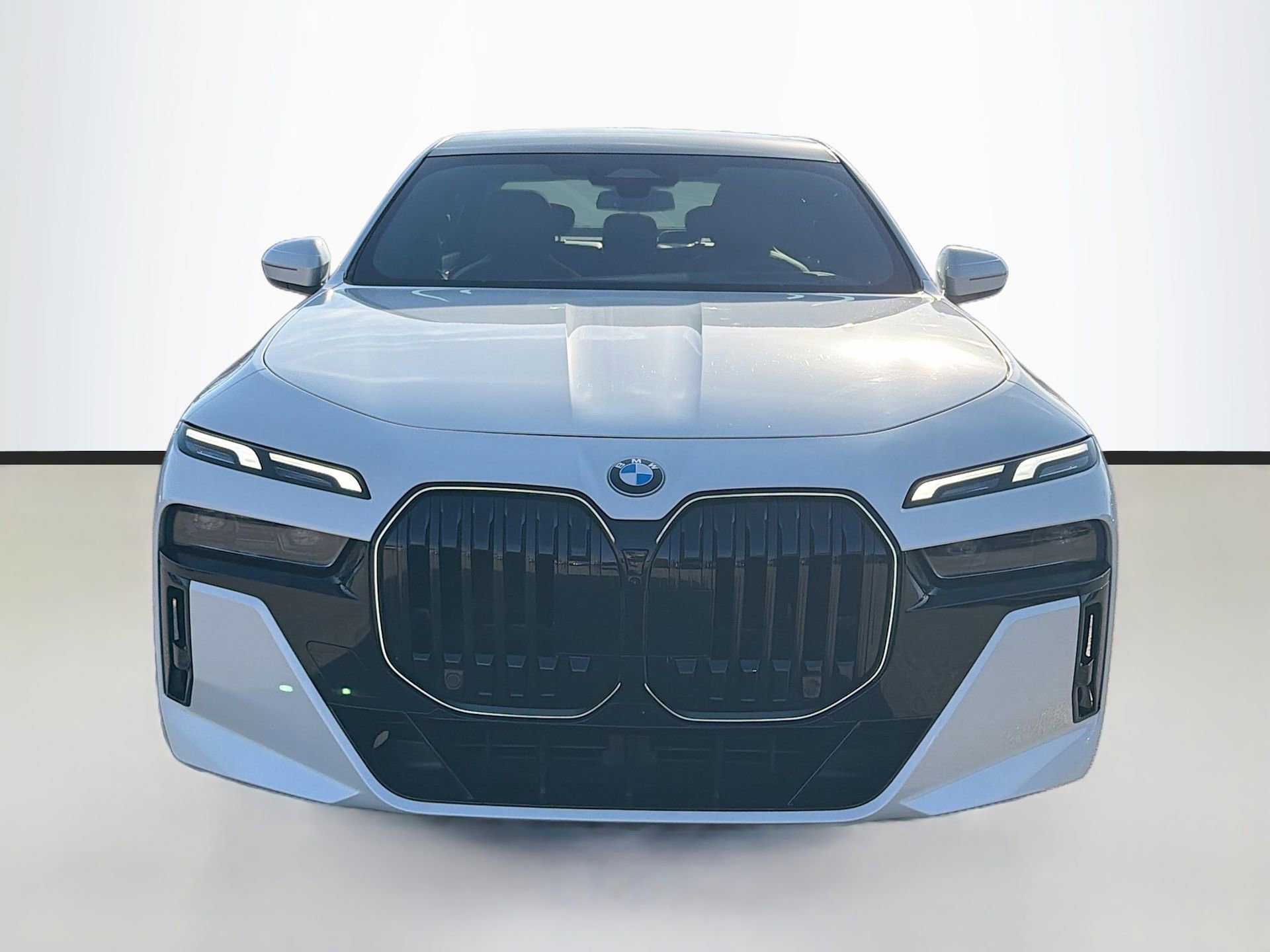 Certified 2025 BMW 740i xDrive image 9