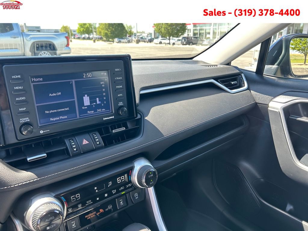 Certified 2022 Toyota RAV4 XLE Premium AWD/4WD image 17