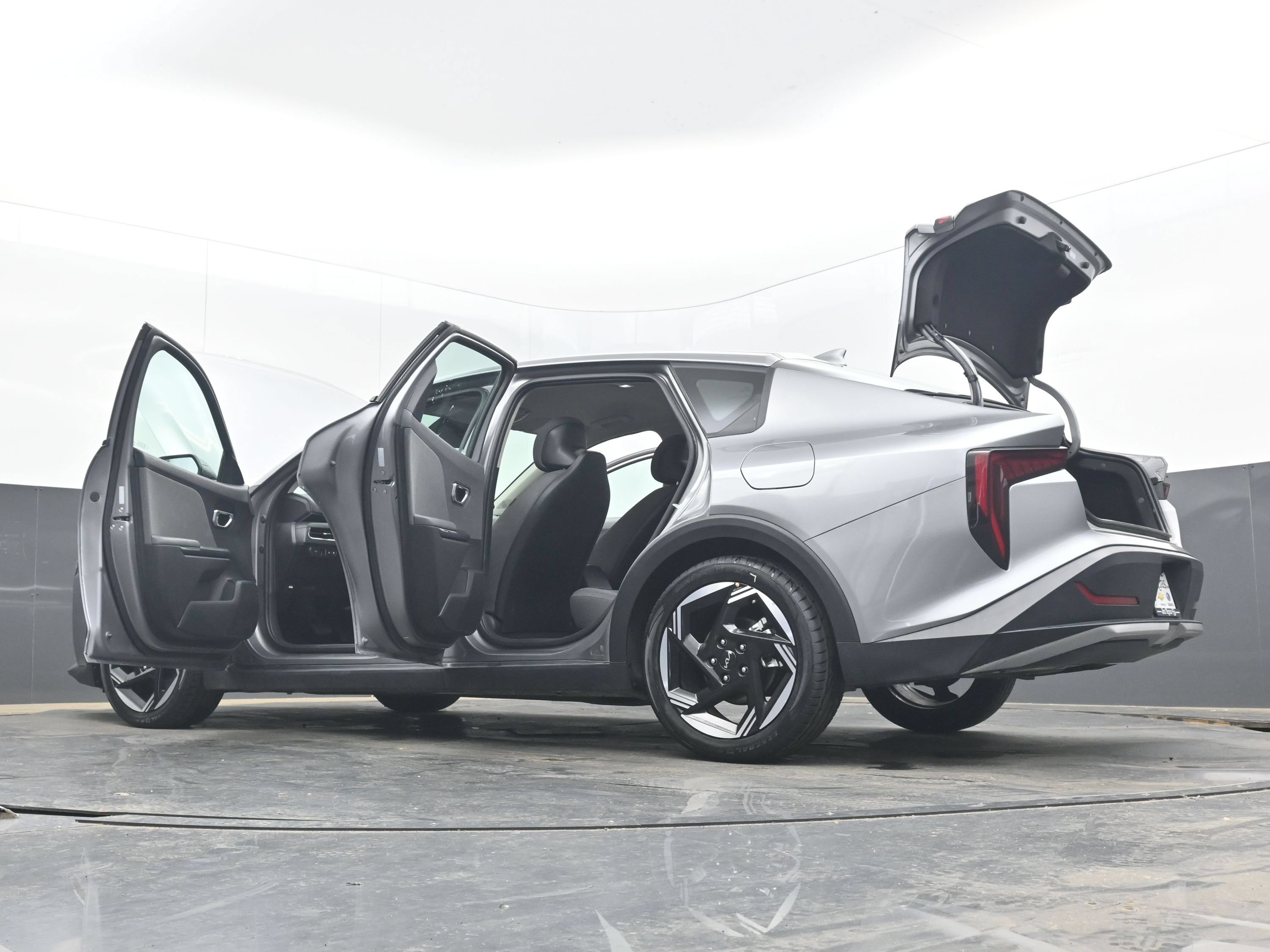 Used 2025 Kia K4 EX FWD image 38