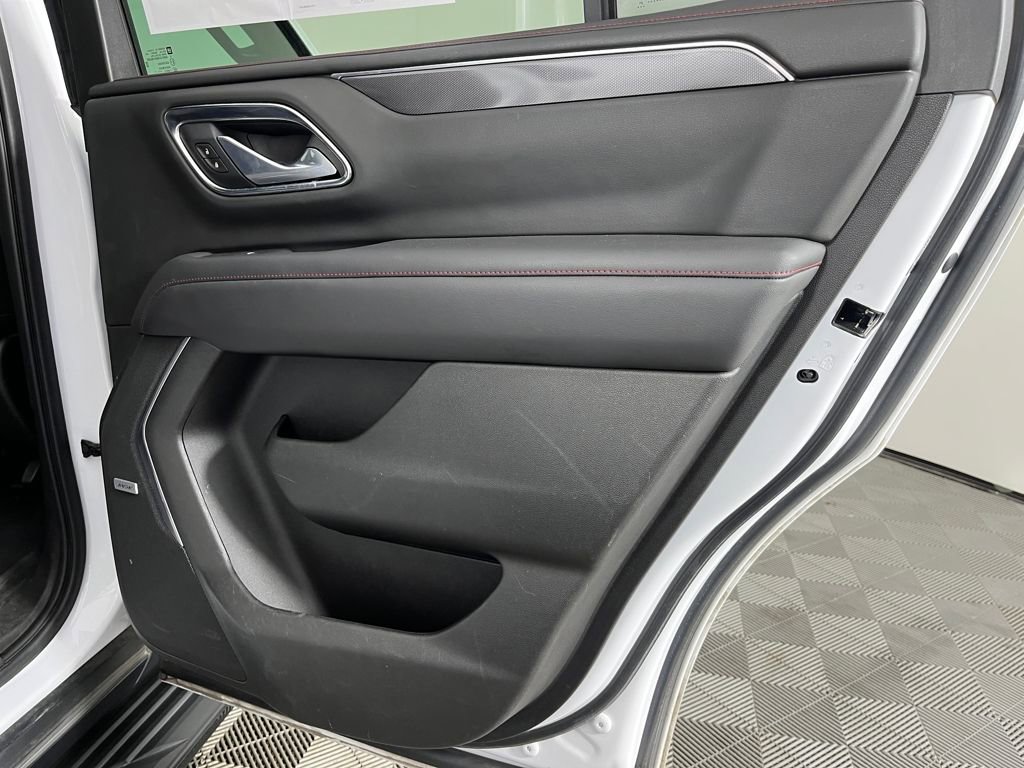 Used 2021 Chevrolet Tahoe RST w/ Luxury Package image 15