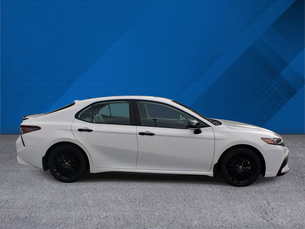 Used 2022 Toyota Camry SE image 10