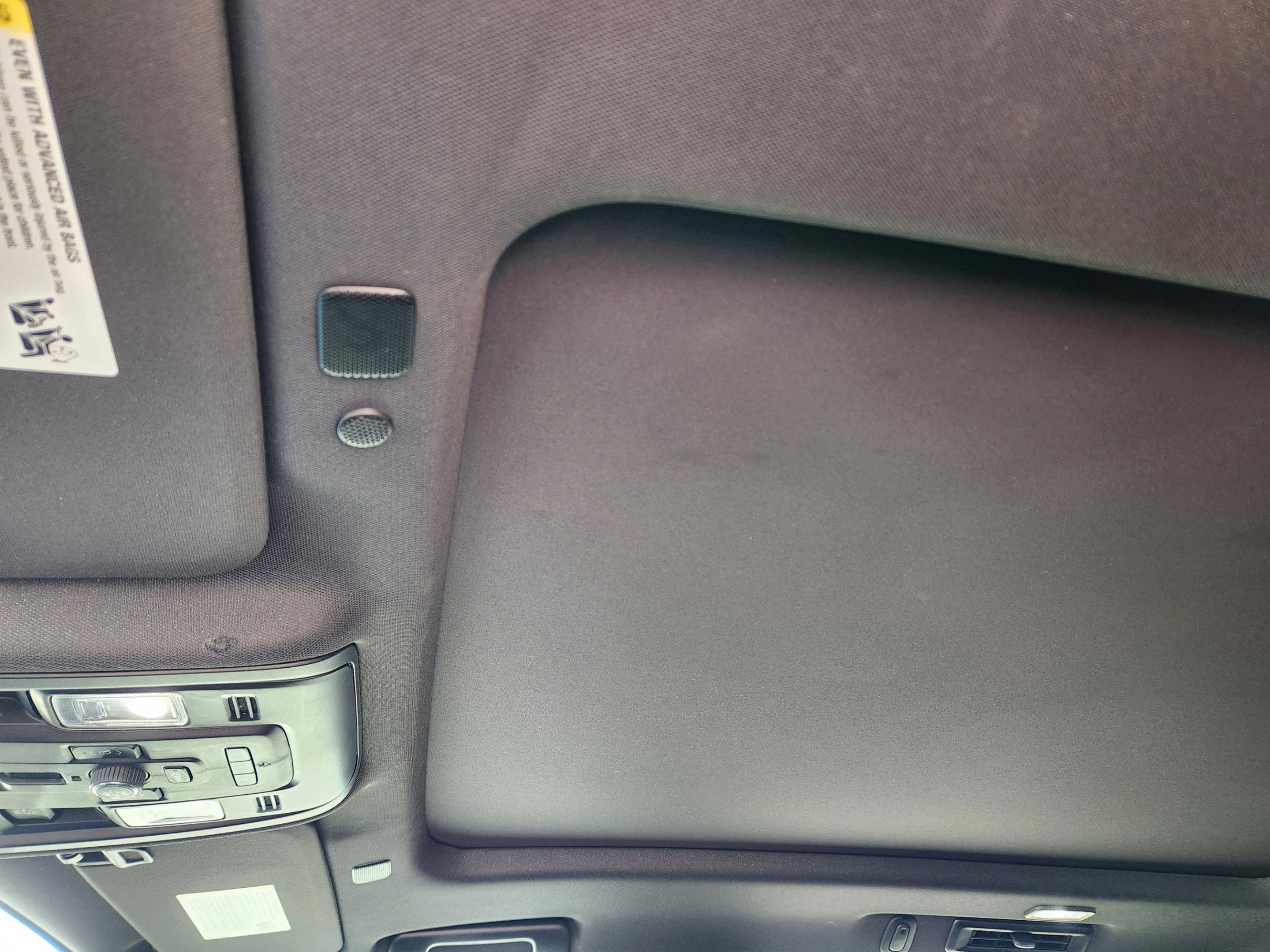 Used 2023 Chevrolet Tahoe Premier AWD/4WD image 28
