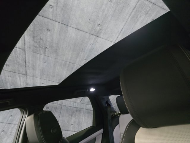 New 2026 Land Rover Discovery Sport Landmark AWD/4WD image 27