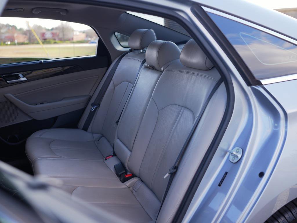 Used 2015 Hyundai Sonata Limited w/ Option Group 06 image 16