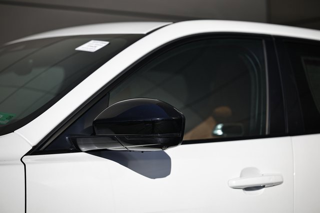 New 2026 Jaguar F-PACE R-Dynamic S image 3