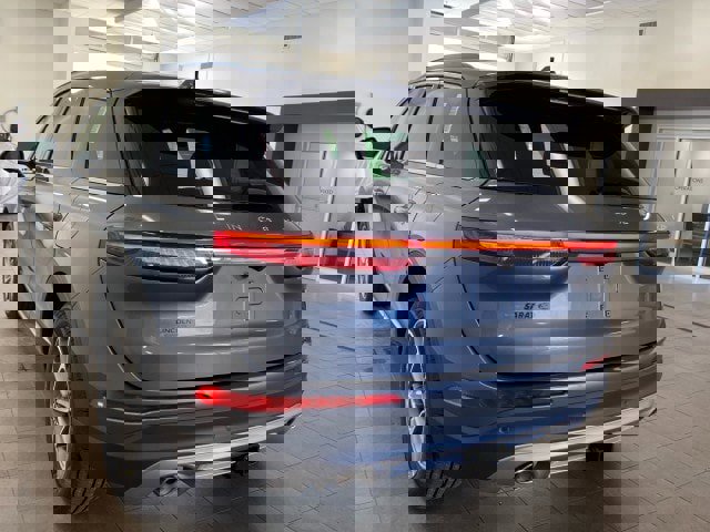 New 2025 Lincoln Corsair AWD w/ Equipment Group 101A image 5