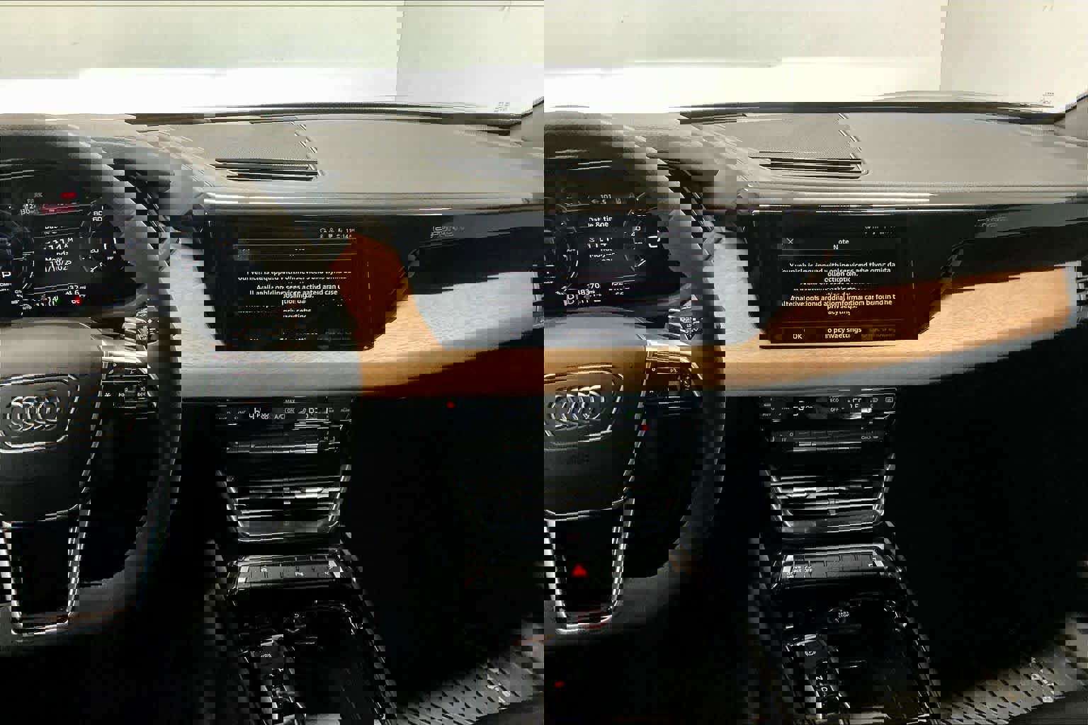 Used 2022 Audi e-tron GT Premium Plus image 9