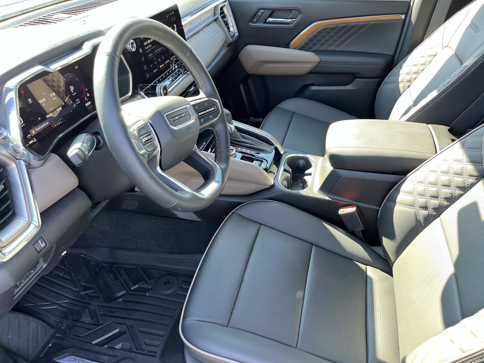 Used 2026 GMC Canyon Denali AWD/4WD image 26