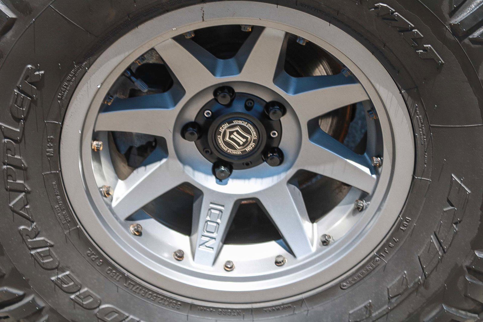 Used 2021 Jeep Wrangler Unlimited Rubicon AWD/4WD image 10