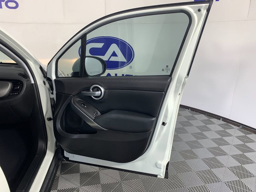 Used 2017 FIAT 500X Trekking image 39