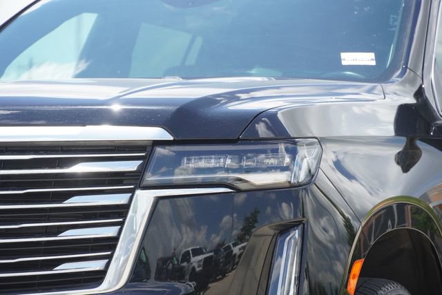 Used 2024 Cadillac Escalade ESV Premium Luxury Platinum image 4