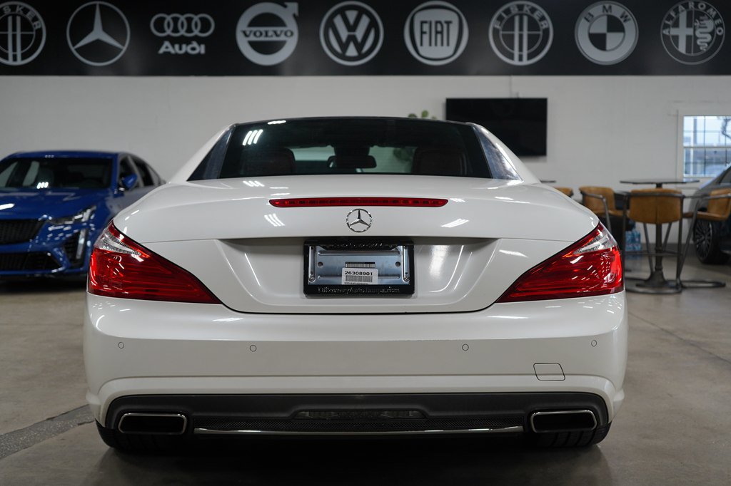 Used 2016 Mercedes-Benz SL 400 image 4