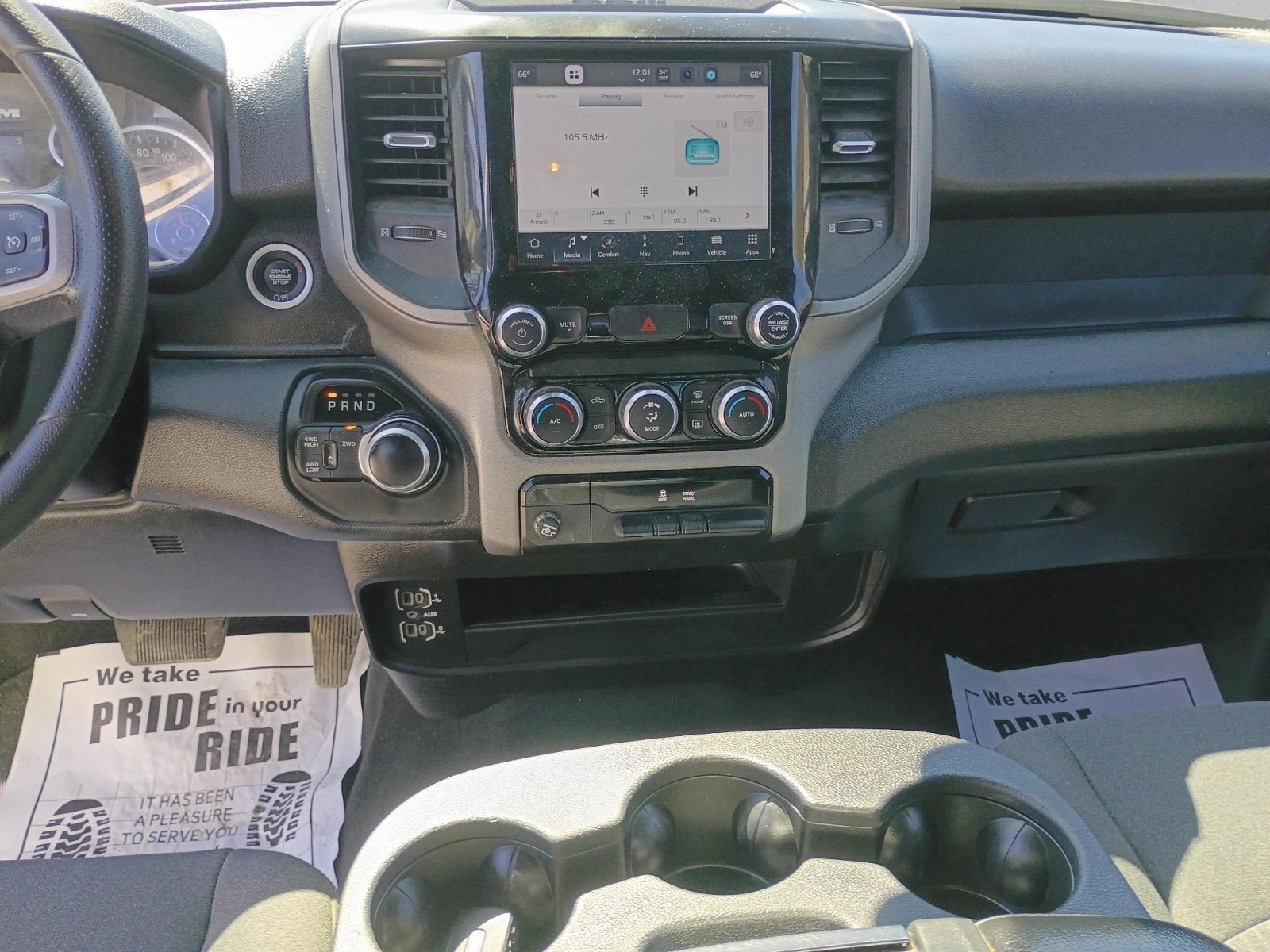 Used 2024 RAM 2500 Tradesman w/ Chrome Appearance Group image 12
