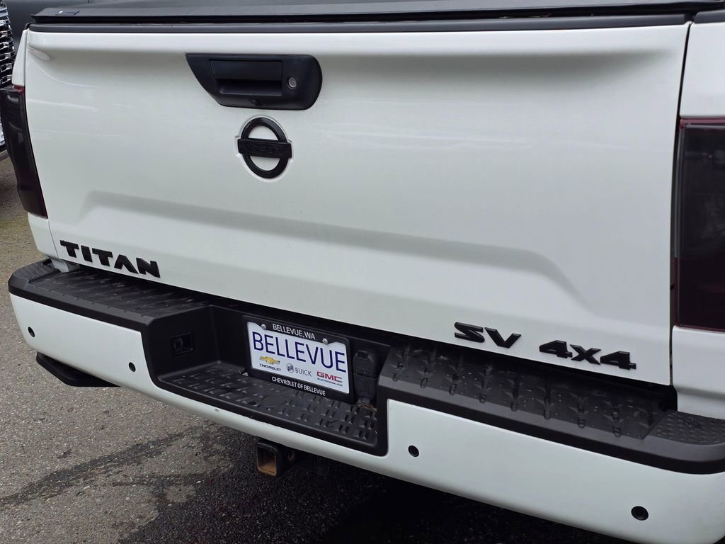 Used 2021 Nissan Titan SV w/ Accessory Utility Package image 13