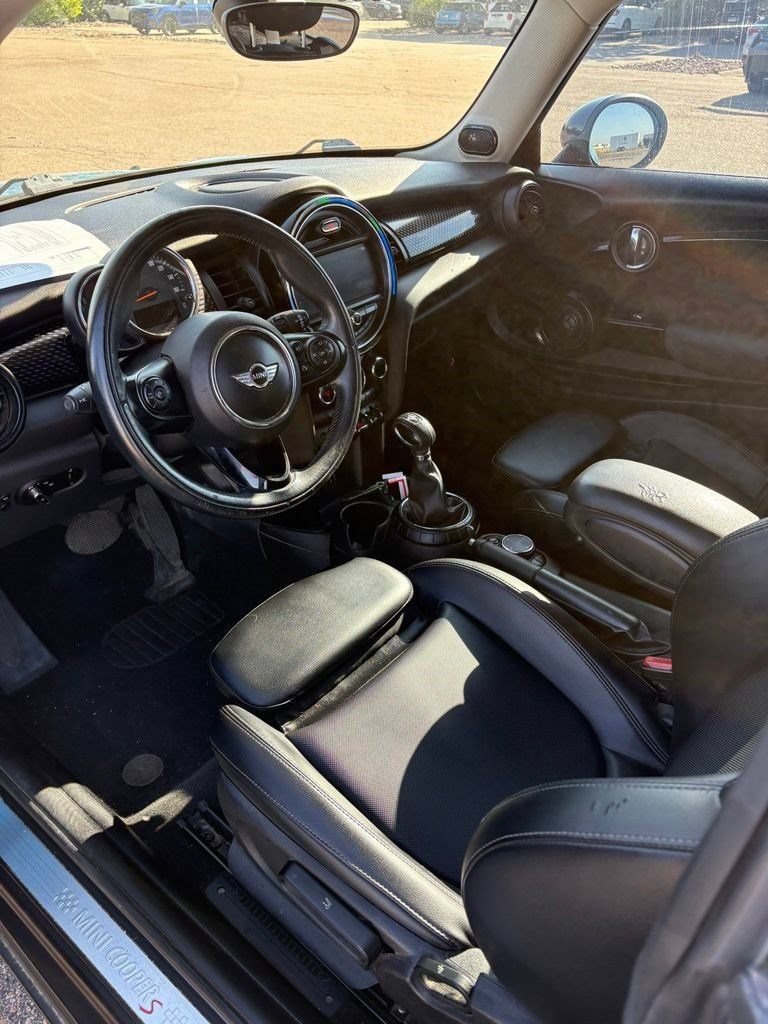 Used 2017 MINI Cooper S FWD image 9