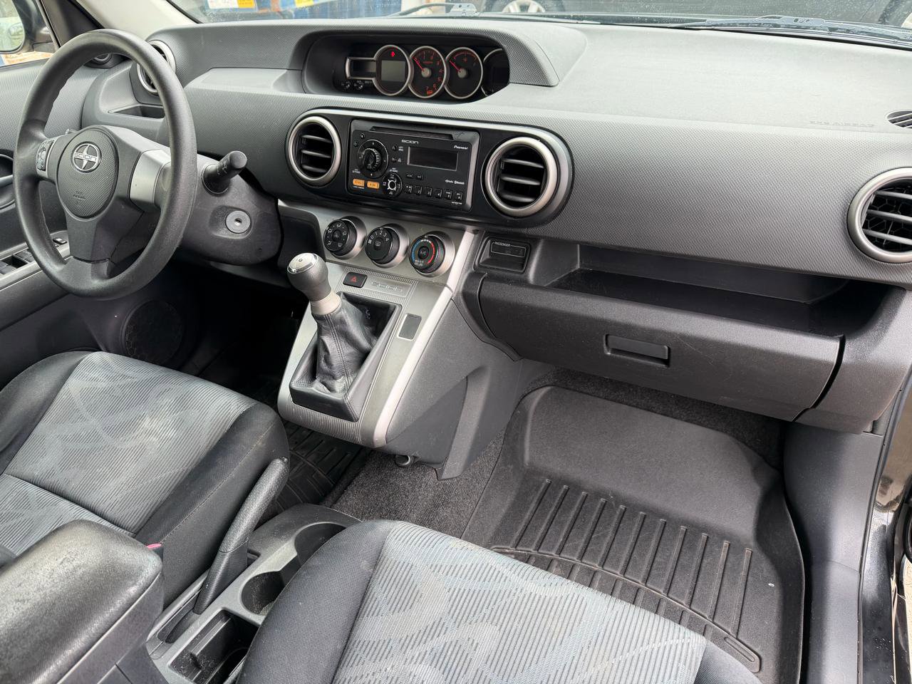 Used 2012 Scion xB FWD image 19
