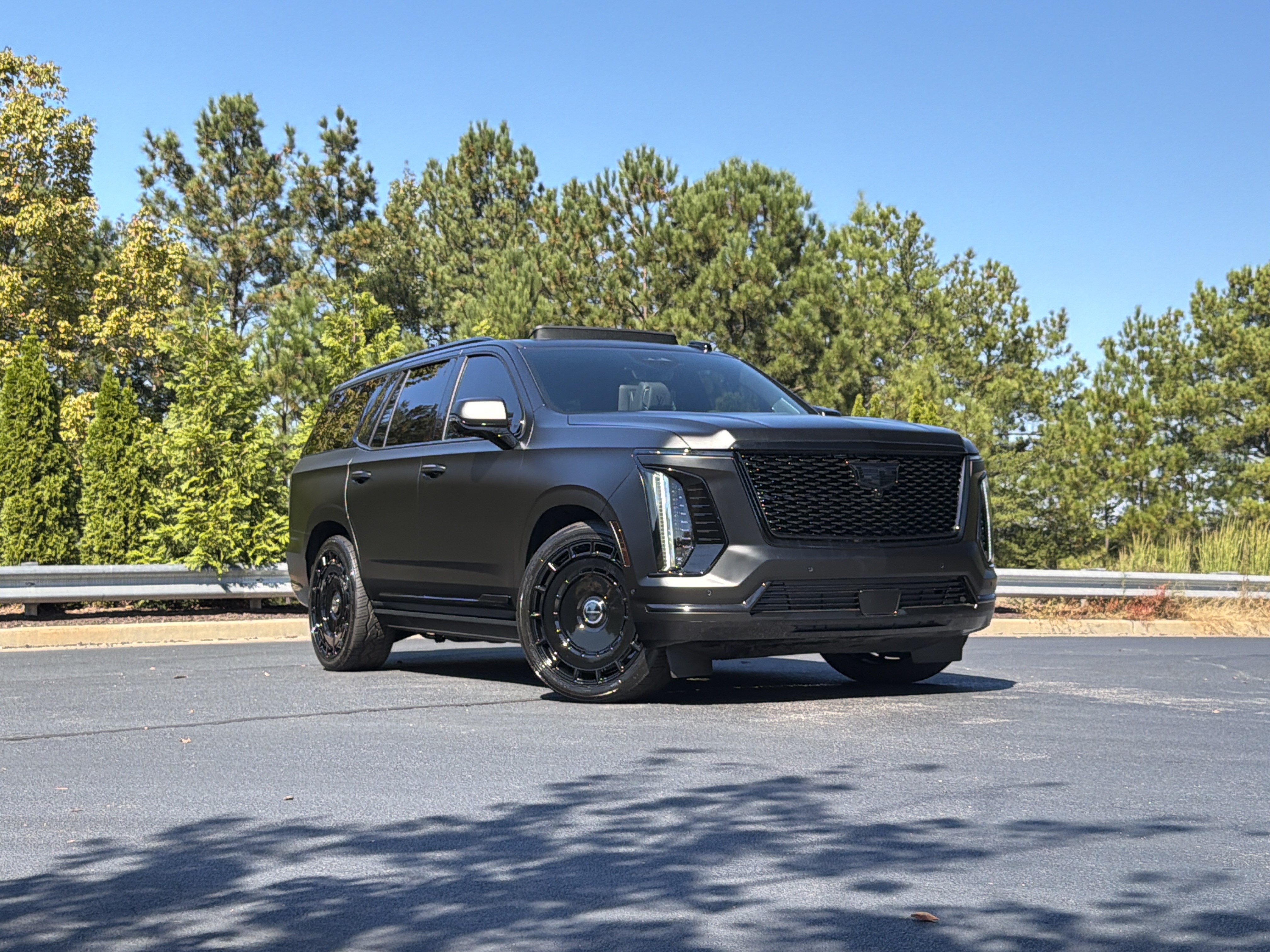 Used 2026 Cadillac Escalade Platinum Sport w/ LPO, ONYX Package AWD/4WD image 2