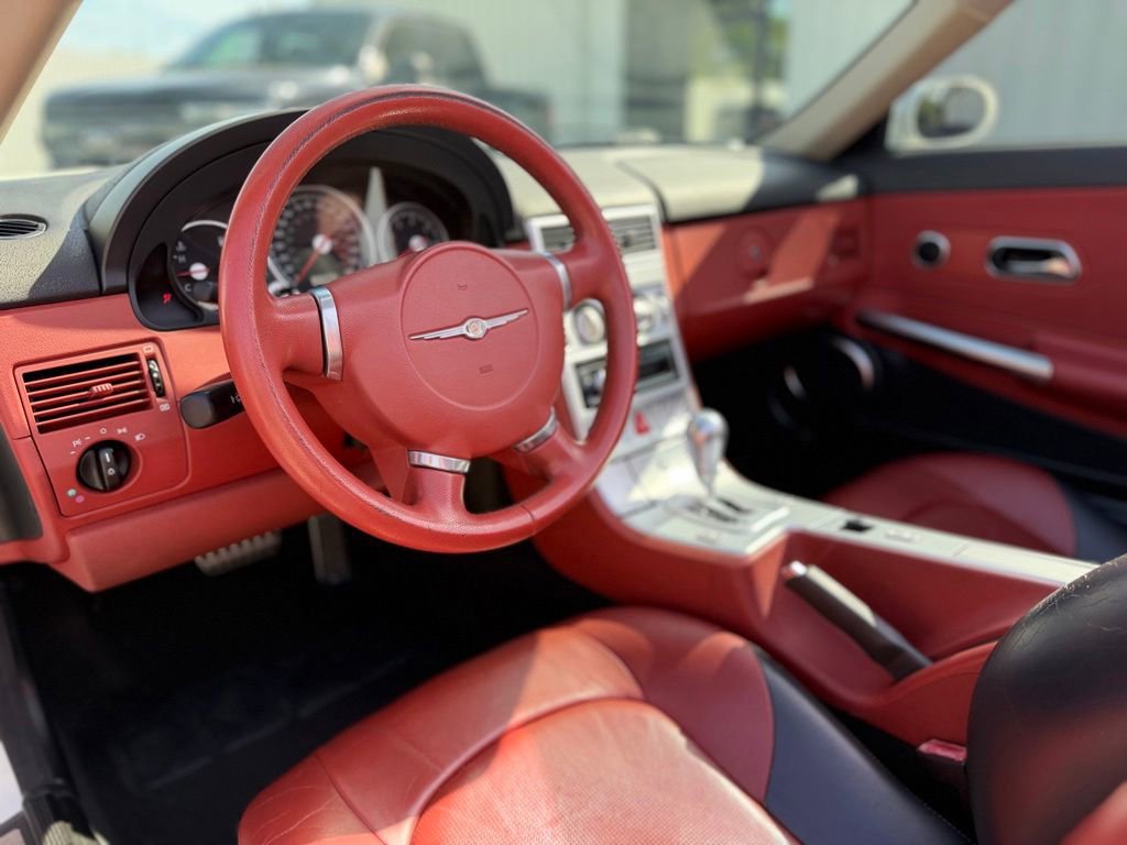 Used 2006 Chrysler Crossfire Limited RWD image 22