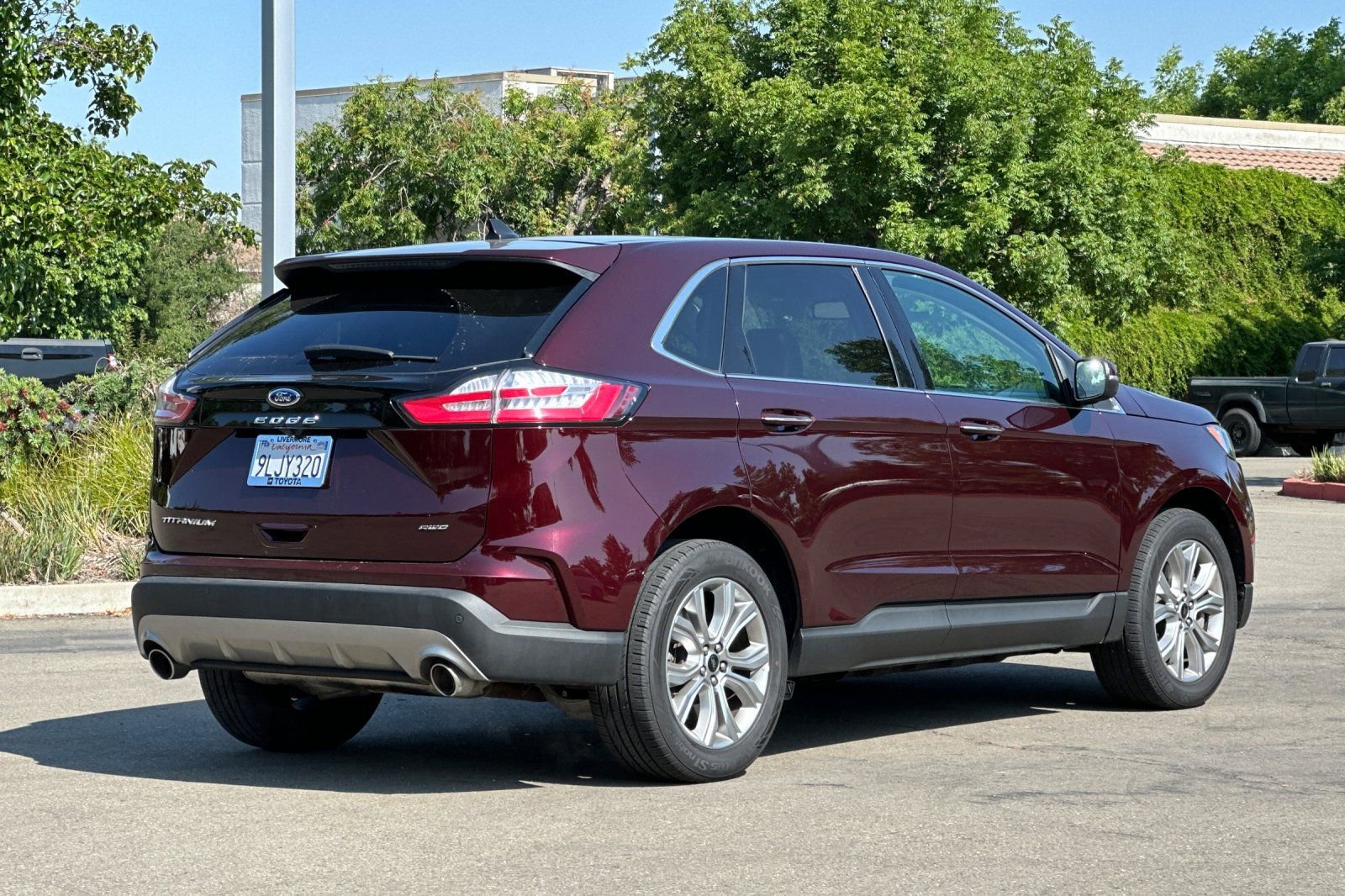 Used 2024 Ford Edge Titanium image 4