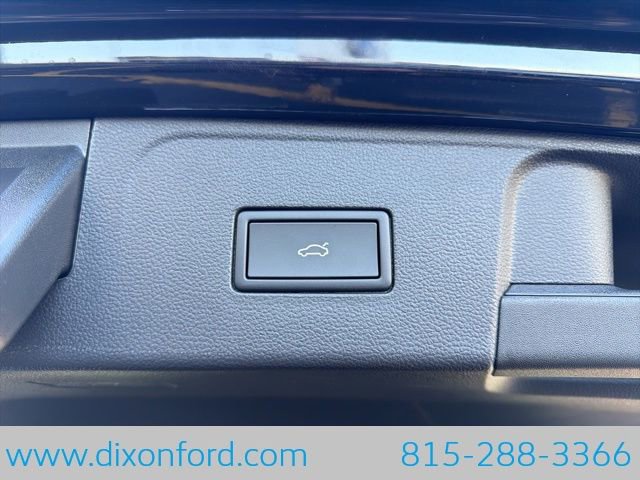 New 2026 Volkswagen Atlas SEL Premium R-Line image 28