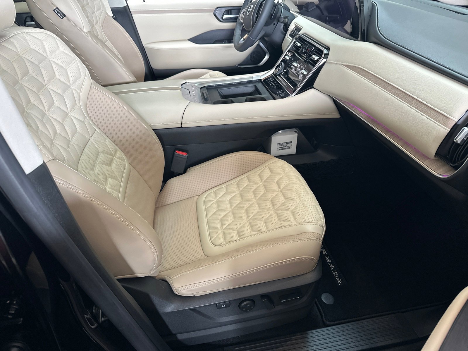 New 2025 Nissan Armada Platinum Reserve w/ Convenience Package image 11