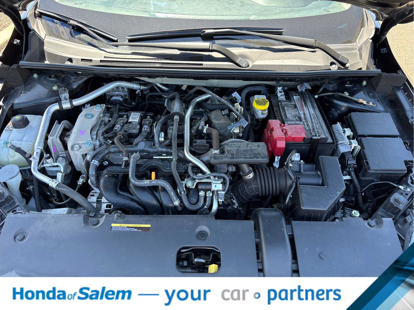 Used 2025 Nissan Sentra SR FWD image 9
