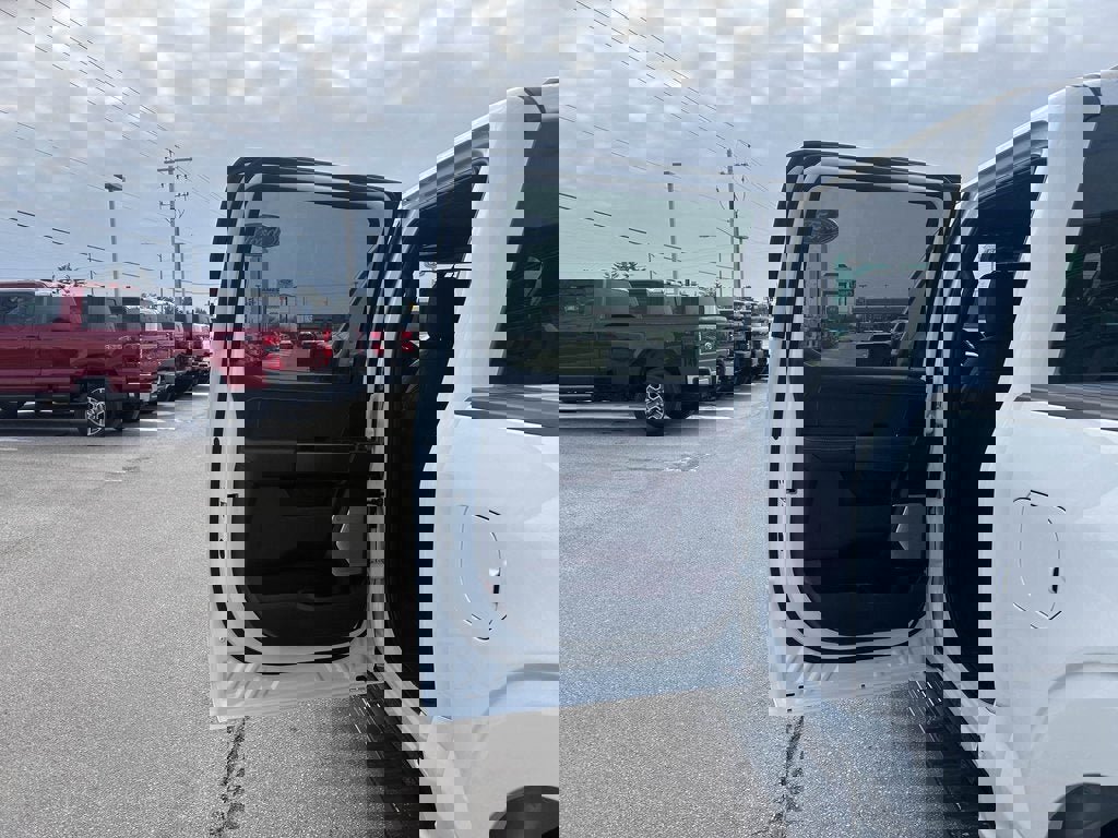 New 2026 Ford F150 Lariat w/ Equipment Group 502A High image 14