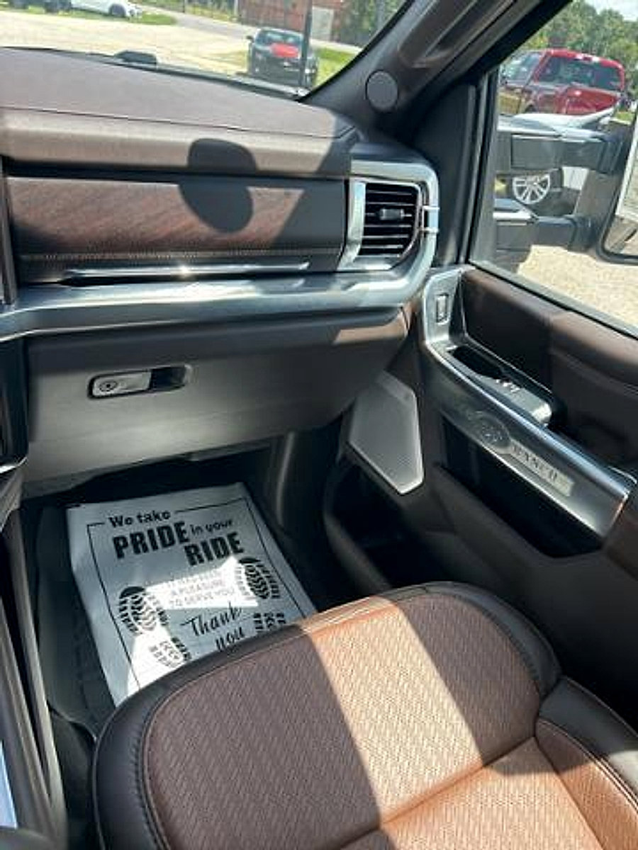 New 2025 Ford F350 King Ranch w/ Chrome Package image 16